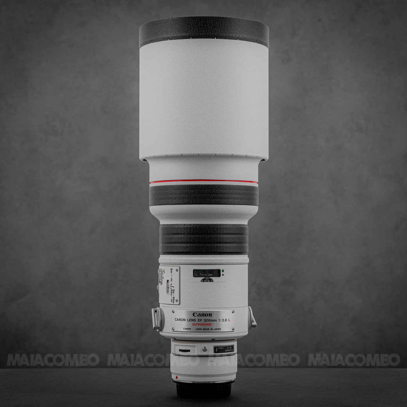 Canon EF 300mm 1:2.8 L IS USM Lens Skin/ Wrap