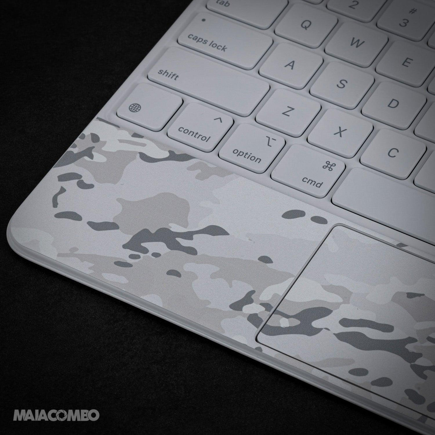 iPad Pro 11" Magic Keyboard Skin - MAIACOMBO