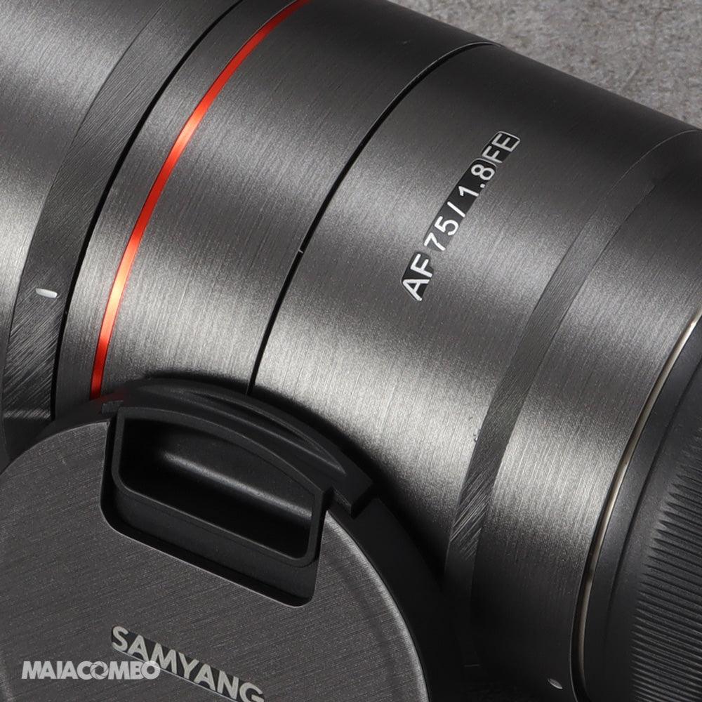 SAMYANG AF 75mm F1.8 FE Lens Skin - MAIACOMBO